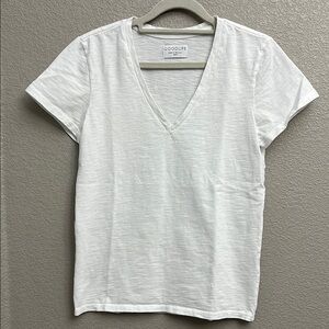 GOODLIFE Women’s V-Neck White Short Sleeve T-Shirt Size Small